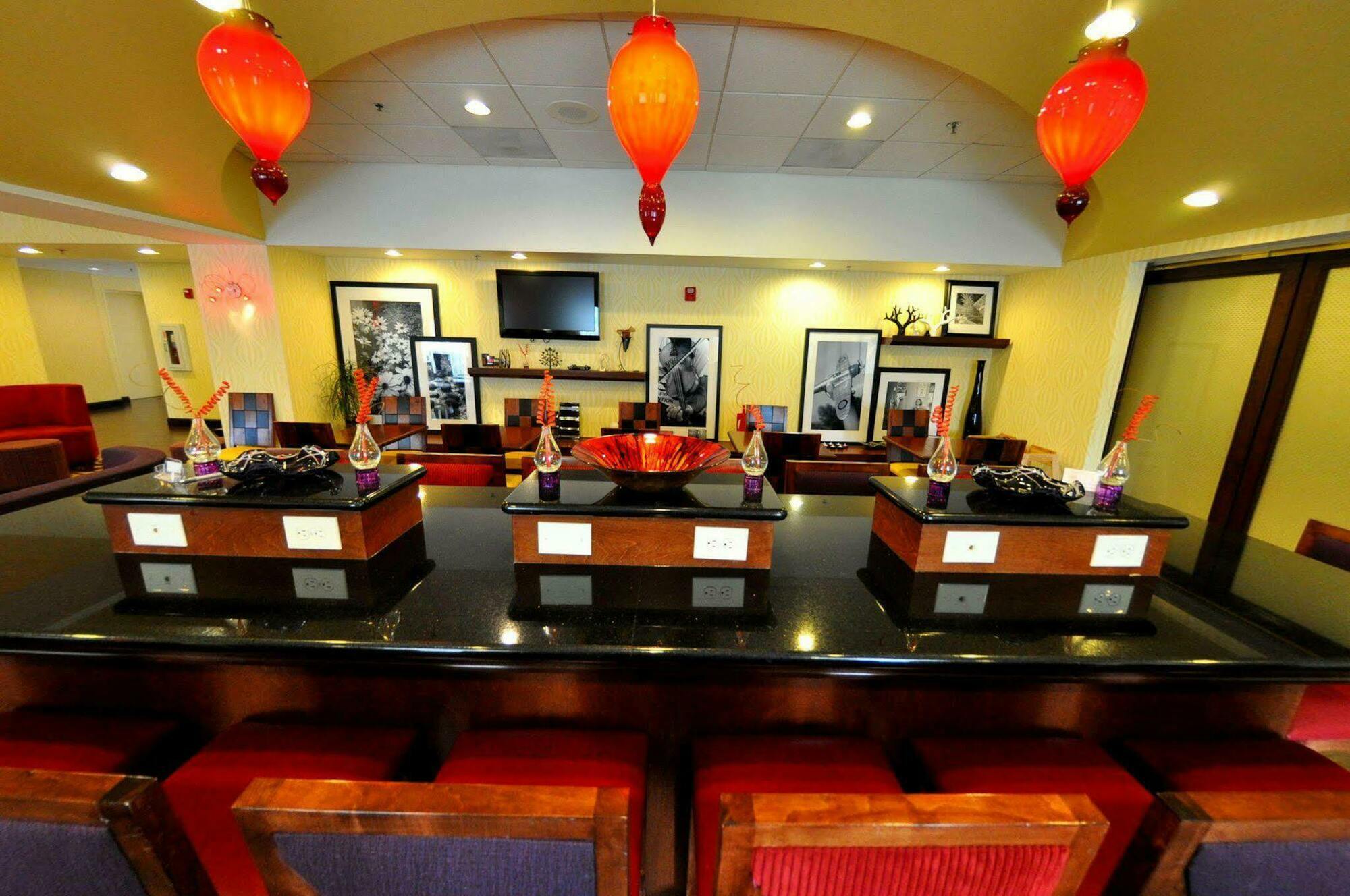 Hampton Inn Richmond - Airport Sandston Interior photo