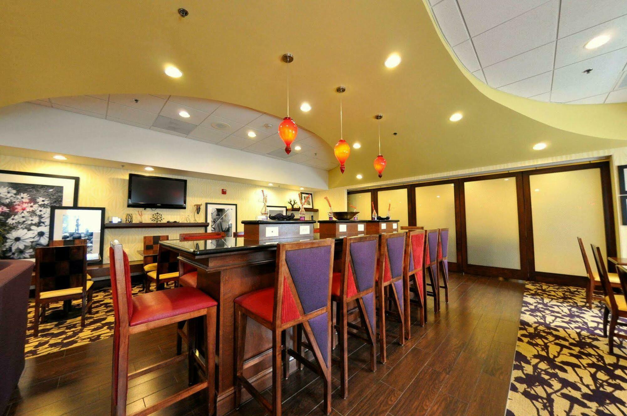 Hampton Inn Richmond - Airport Sandston Restaurant photo