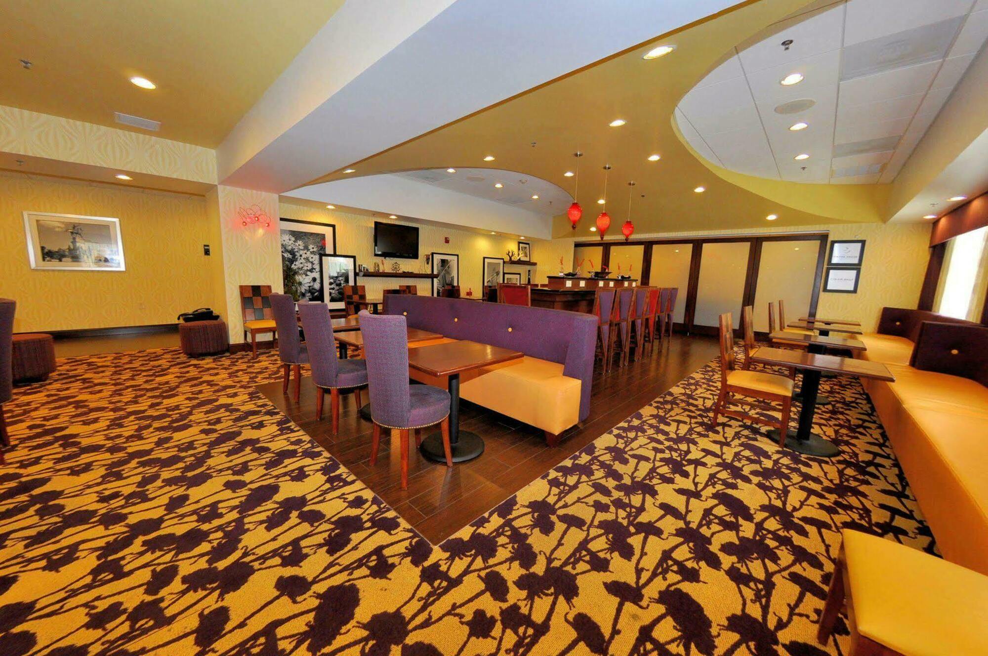 Hampton Inn Richmond - Airport Sandston Restaurant photo